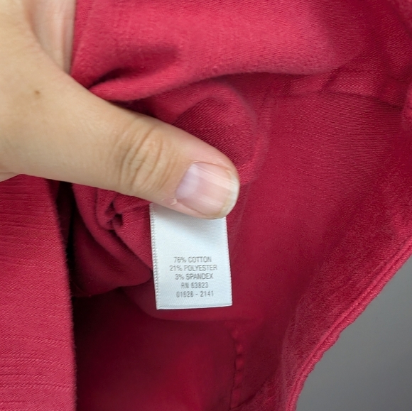 CJ Banks XL Red Button Down Sleeveless Detailed Neckline Vest Top Women's - Picture 6 of 8